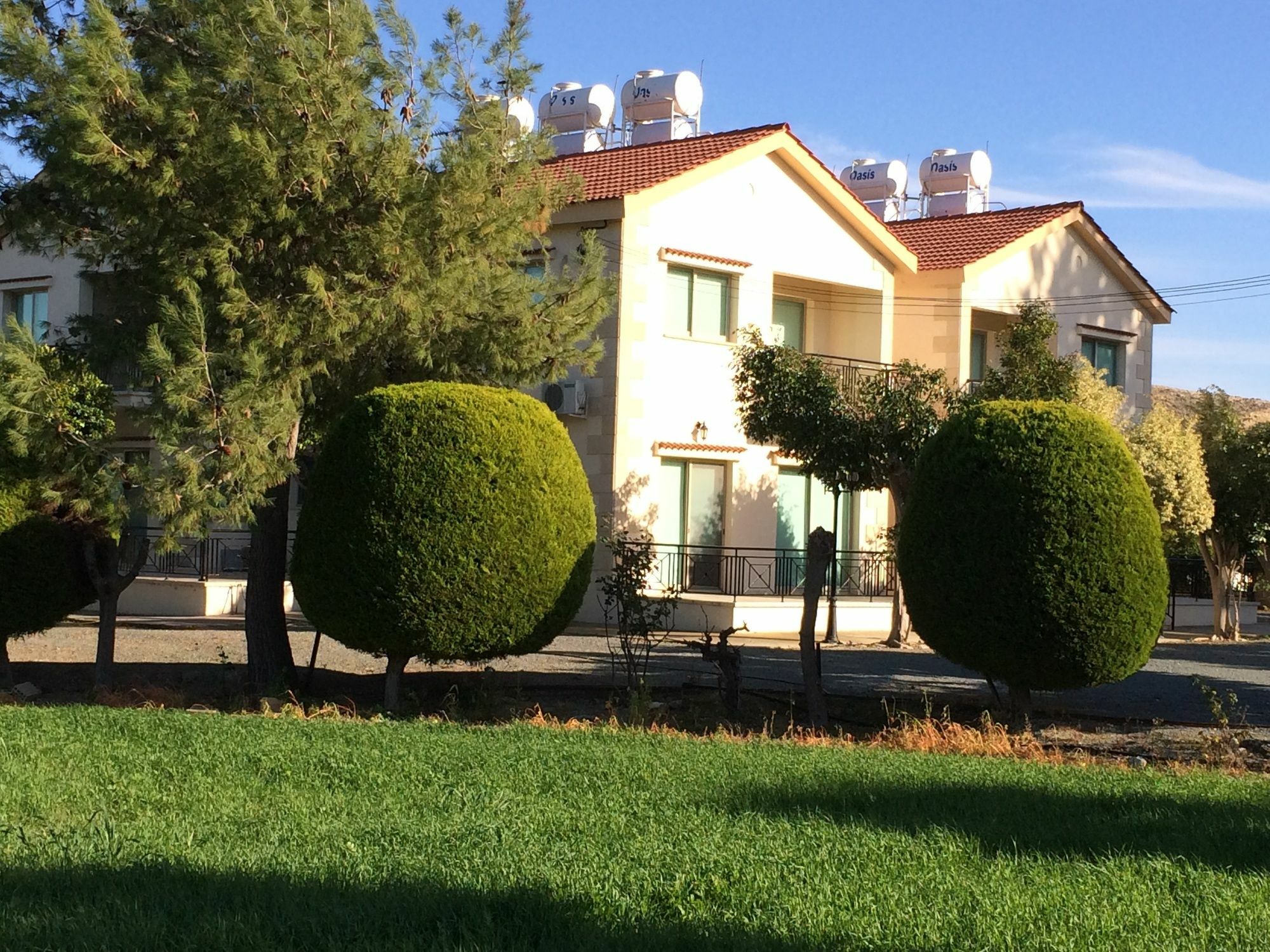 Himonas Apartments Pissouri Exterior foto